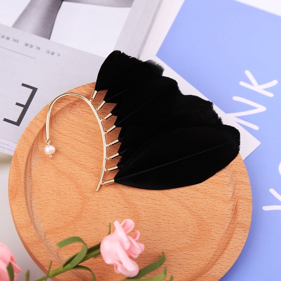 Black Bohemian Feather Ear Cuff Earring - Picture 3 of 10